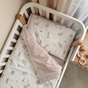 Set lenjerie de schimb pentru patut bebe 3 piese Iepurasi veseli